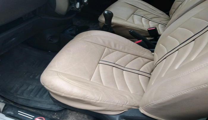 2017 Nissan Micra Active XL, Petrol, Manual, 68,699 km, interior