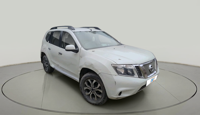 2014 Nissan Terrano XL D PLUS, Diesel, Manual, 1,09,591 km, exterior
