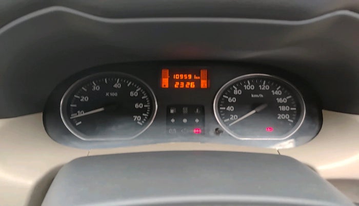 2014 Nissan Terrano XL D PLUS, Diesel, Manual, 1,09,591 km, interior