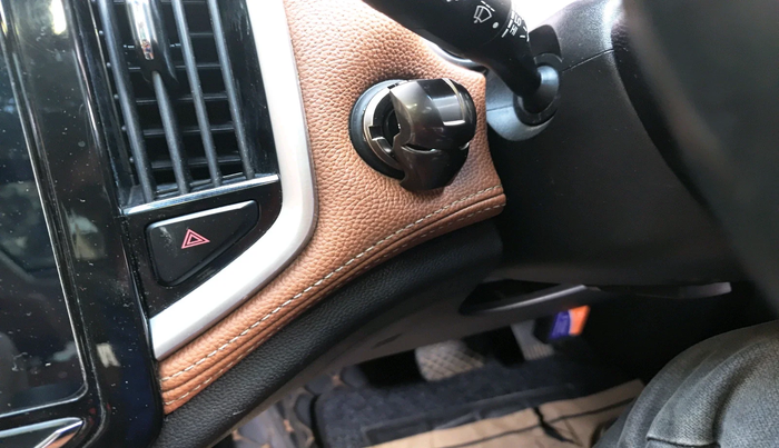 2021 MG HECTOR PLUS SHARP 1.5 PETROL TURBO CVT 6-STR, Petrol, Automatic, 1,65,789 km, interior