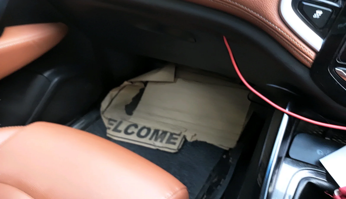 2021 MG HECTOR PLUS SHARP 1.5 PETROL TURBO CVT 6-STR, Petrol, Automatic, 1,65,789 km, interior