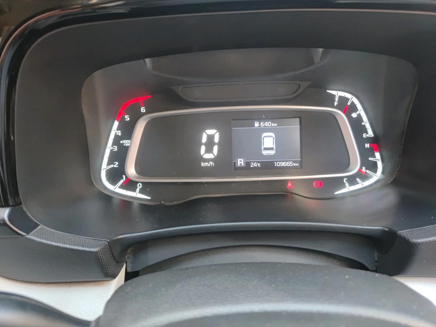2021 KIA SONET HTX 1.5, Diesel, Manual, 1,09,665 km, interior