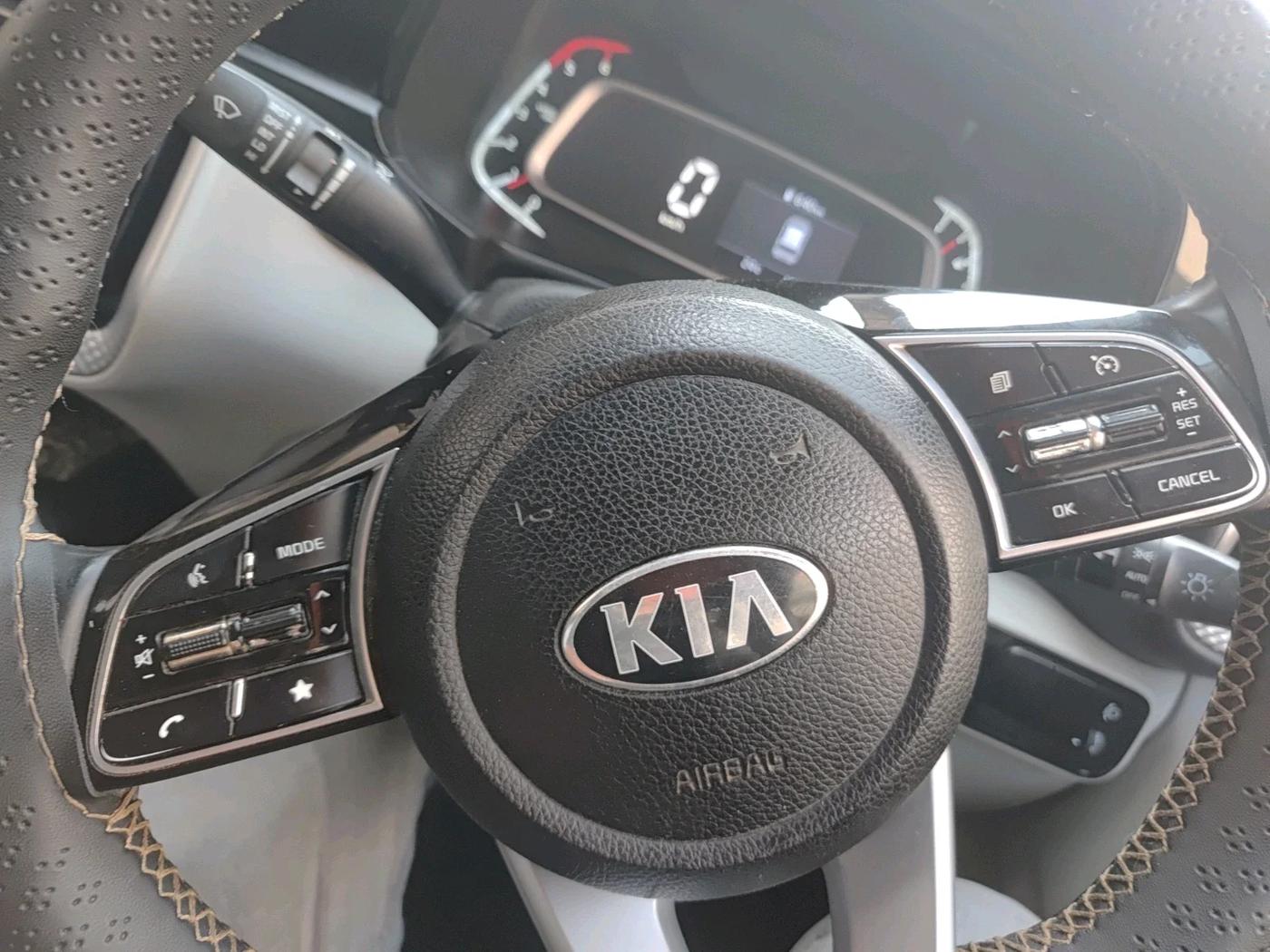 2021 KIA SONET HTX 1.5, Diesel, Manual, 1,09,665 km, interior