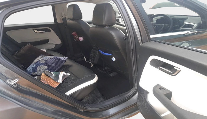 2023 Tata ALTROZ XZ + SUNROOF, Petrol, Manual, 7,482 km, interior