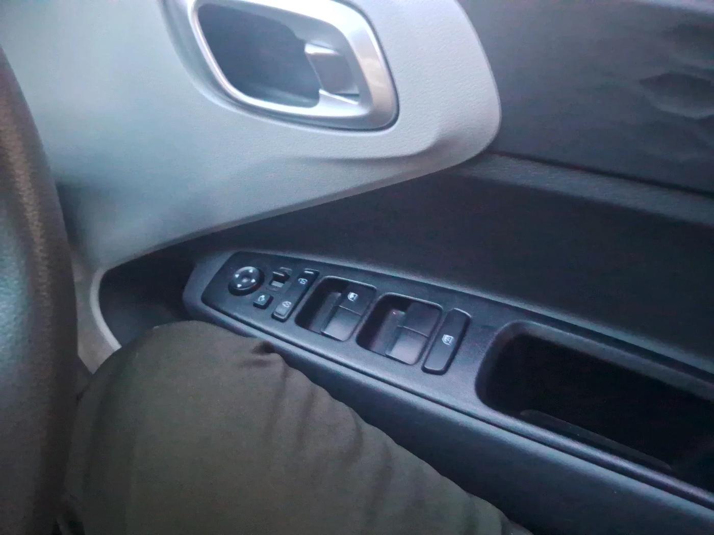 2024 Hyundai GRAND I10 NIOS SPORTZ AMT 1.2 KAPPA VTVT, Petrol, Automatic, 9,014 km, interior