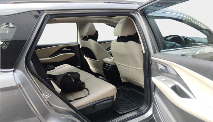 2023 MG HECTOR SHARP PRO 1.5 PETROL TURBO CVT PETROL, Petrol, Automatic, 28,507 km, interior