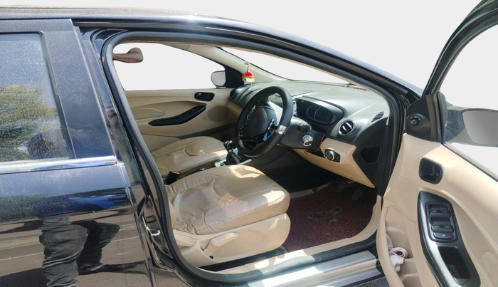 2017 Ford Figo Aspire TITANIUM 1.2 PETROL, Petrol, Manual, 65,622 km, interior