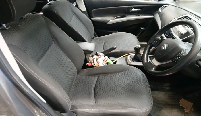 2017 Maruti S Cross ZETA 1.3, Diesel, Manual, 1,58,286 km, interior