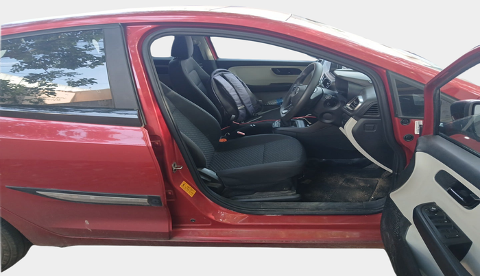 2024 Tata ALTROZ XT DIESEL, Diesel, Manual, 21,272 km, interior