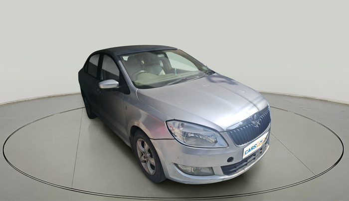 2013 Skoda Rapid AMBITION 1.6 TDI CR MT PLUS, Diesel, Manual, 1,35,457 km, exterior