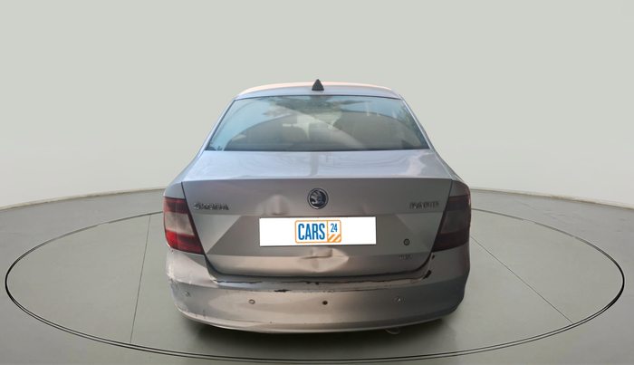 2013 Skoda Rapid AMBITION 1.6 TDI CR MT PLUS, Diesel, Manual, 1,35,457 km, exterior