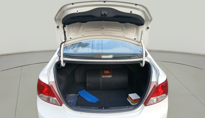 2013 Hyundai Verna FLUIDIC 1.6 VTVT EX, Petrol, Manual, 94,399 km, exterior