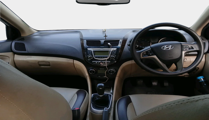 2013 Hyundai Verna FLUIDIC 1.6 VTVT EX, Petrol, Manual, 94,399 km, interior