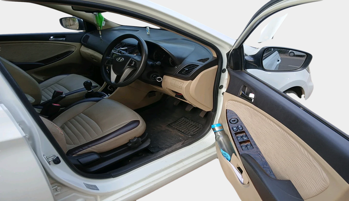 2013 Hyundai Verna FLUIDIC 1.6 VTVT EX, Petrol, Manual, 94,399 km, interior