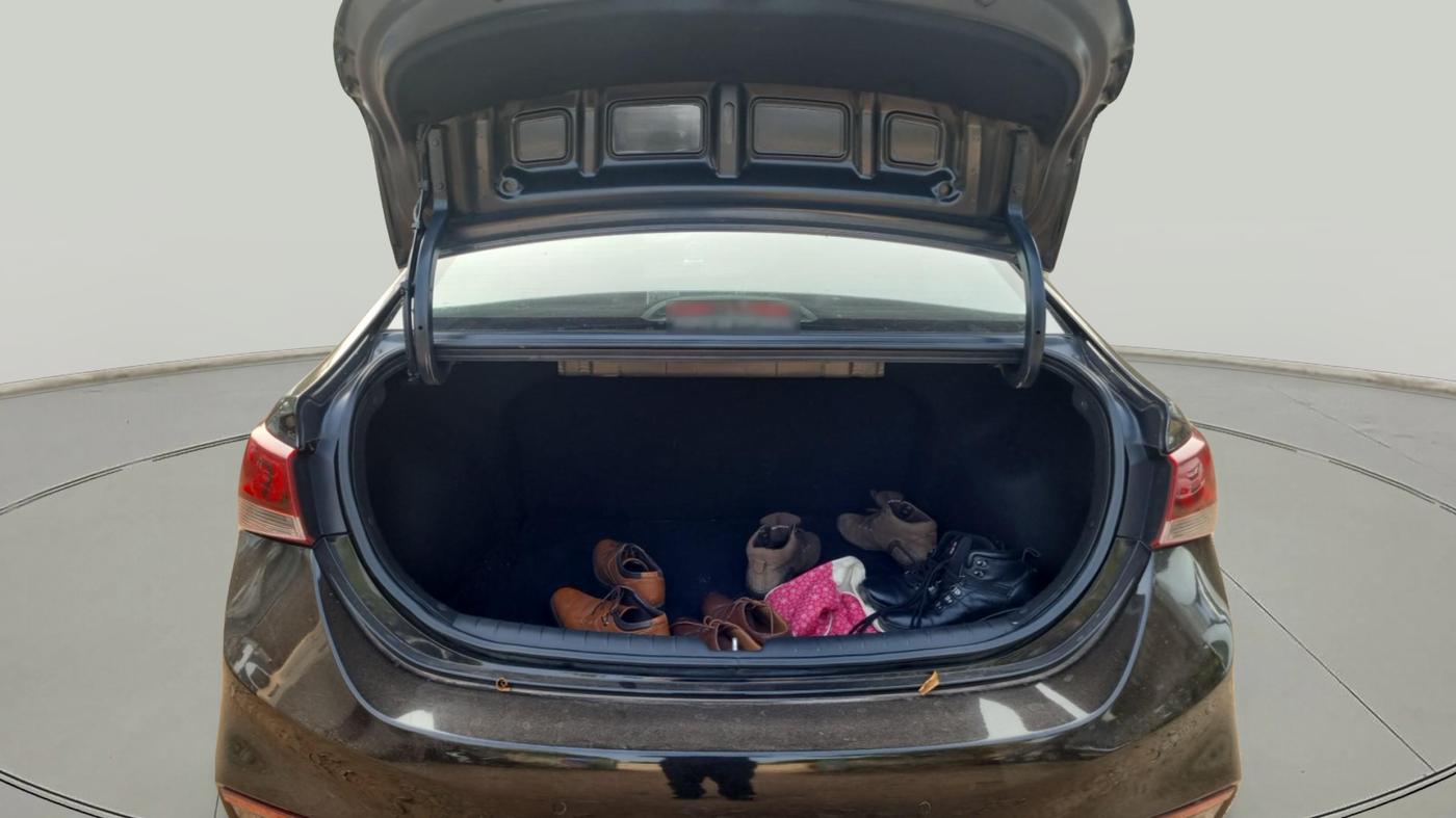 2019 Hyundai Verna 1.6 VTVT SX, Petrol, Manual, 36,865 km, exterior