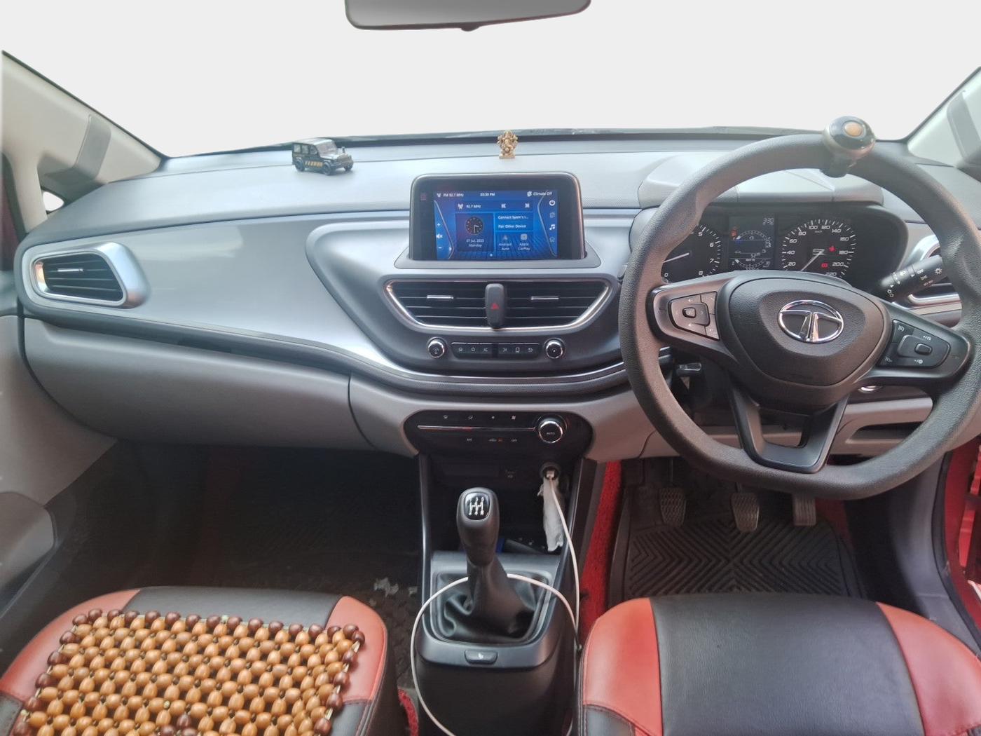 2020 Tata ALTROZ XT PETROL, Petrol, Manual, 23,767 km, interior
