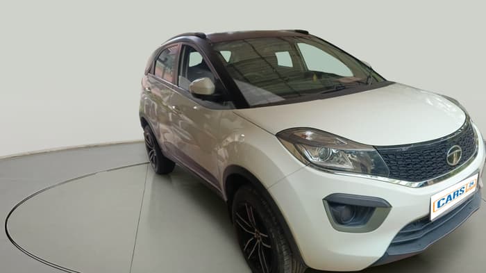 2018 Tata NEXON XZ PETROL, Petrol, Manual, 27,874 km, exterior