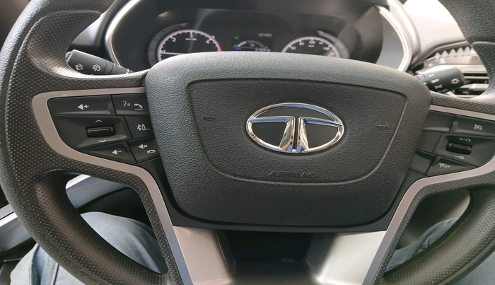 2021 Tata Safari XT PLUS, Diesel, Manual, 35,922 km, interior