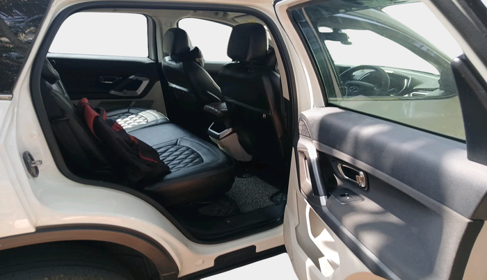 2021 Tata Safari XT PLUS, Diesel, Manual, 35,922 km, interior