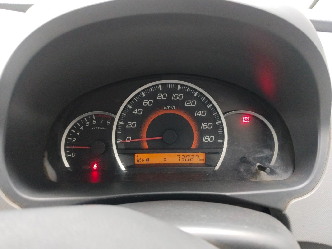 2011 Maruti Wagon R 1.0 VXI, Petrol, Manual, 73,027 km, interior
