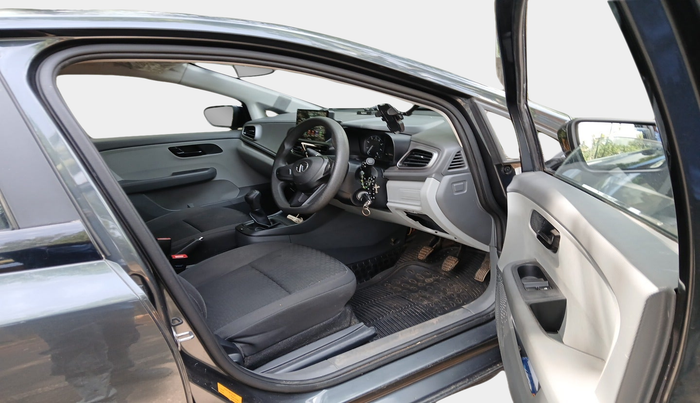 2020 Tata ALTROZ XE PETROL, Petrol, Manual, 39,567 km, interior