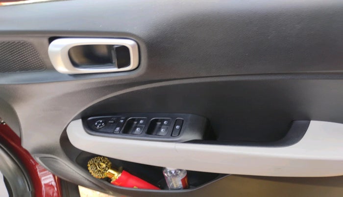 2022 Hyundai VENUE S (O) 1.0 TURBO IMT, Petrol, Manual, 13,163 km, interior