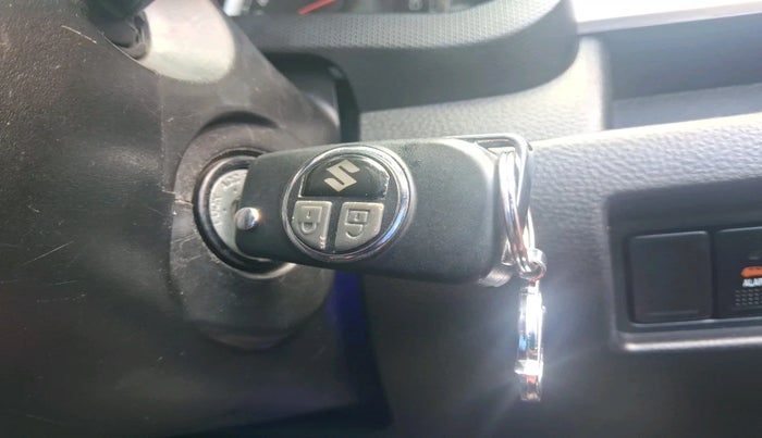 2014 Maruti Swift VXI, Petrol, Manual, 69,286 km, interior