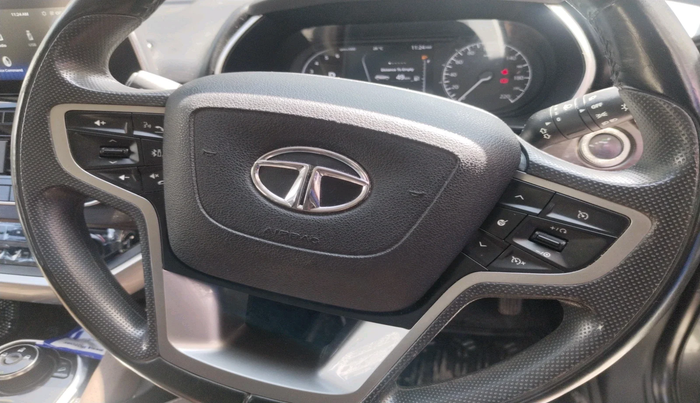 2020 Tata Harrier XZA 2.0L, Diesel, Automatic, 49,851 km, interior