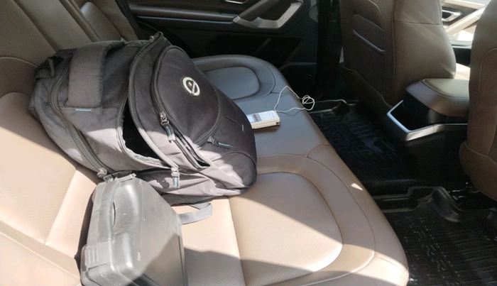 2020 Tata Harrier XZA 2.0L, Diesel, Automatic, 49,851 km, interior