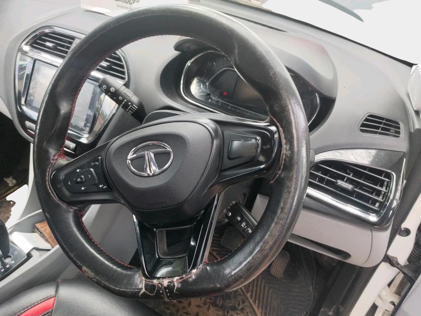 2021 Tata Tiago XZA PETROL, Petrol, Automatic, 1,26,450 km, interior