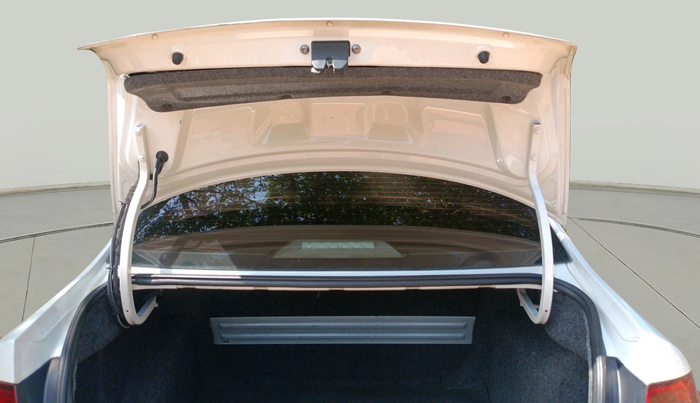 2018 Volkswagen Vento HIGHLINE 1.5 AT, Diesel, Automatic, 1,55,022 km, exterior