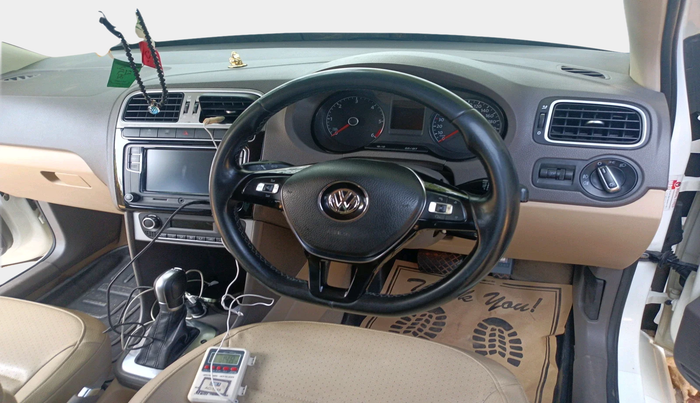 2018 Volkswagen Vento HIGHLINE 1.5 AT, Diesel, Automatic, 1,55,022 km, interior