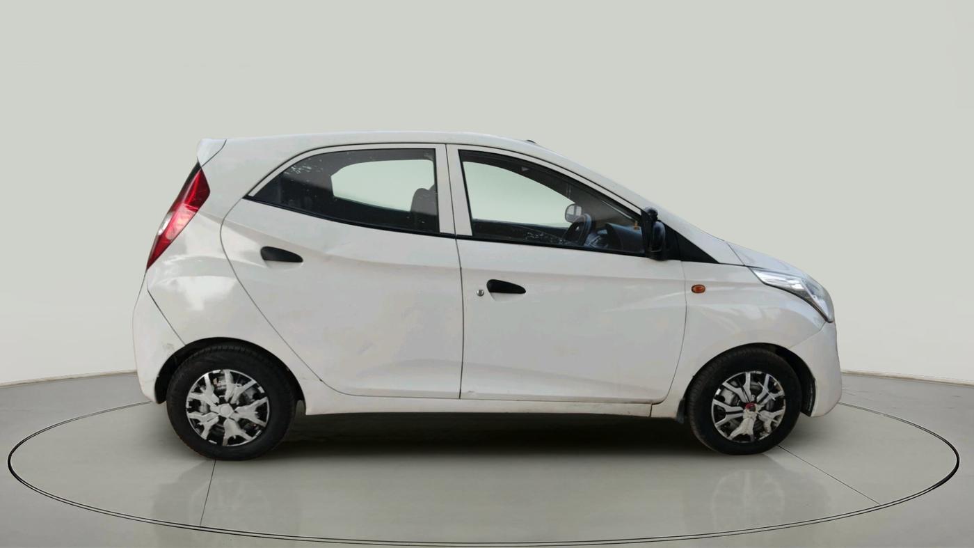 2017 Hyundai Eon ERA +, Petrol, Manual, 1,10,582 km, exterior