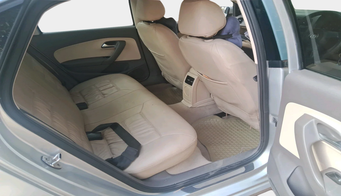 2011 Volkswagen Vento TRENDLINE DIESEL 1.6, Diesel, Manual, 90,928 km, interior