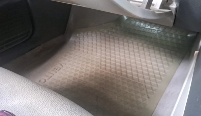 2011 Volkswagen Vento TRENDLINE DIESEL 1.6, Diesel, Manual, 90,928 km, interior