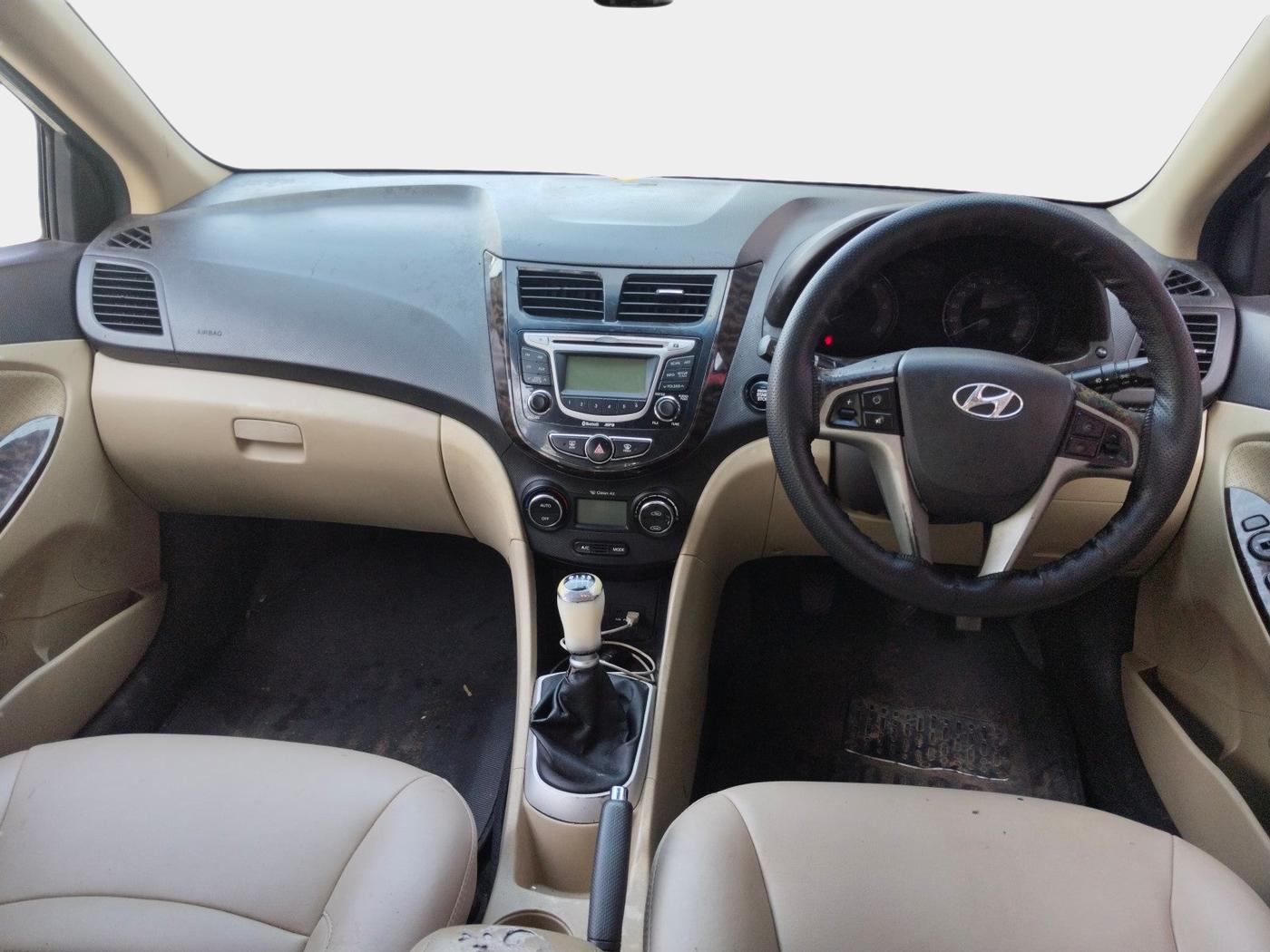 2012 Hyundai Verna FLUIDIC 1.6 CRDI SX OPT, Diesel, Manual, 1,21,016 km, interior