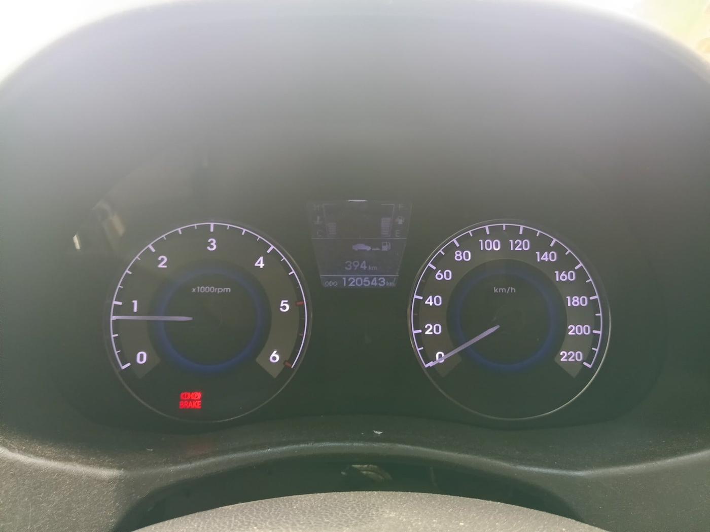 2012 Hyundai Verna FLUIDIC 1.6 CRDI SX OPT, Diesel, Manual, 1,20,543 km, interior