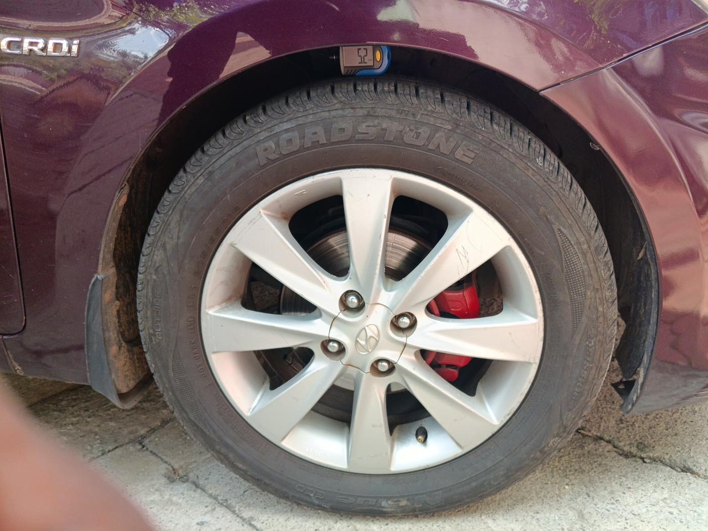 2012 Hyundai Verna FLUIDIC 1.6 CRDI SX OPT, Diesel, Manual, 1,20,543 km, tyre