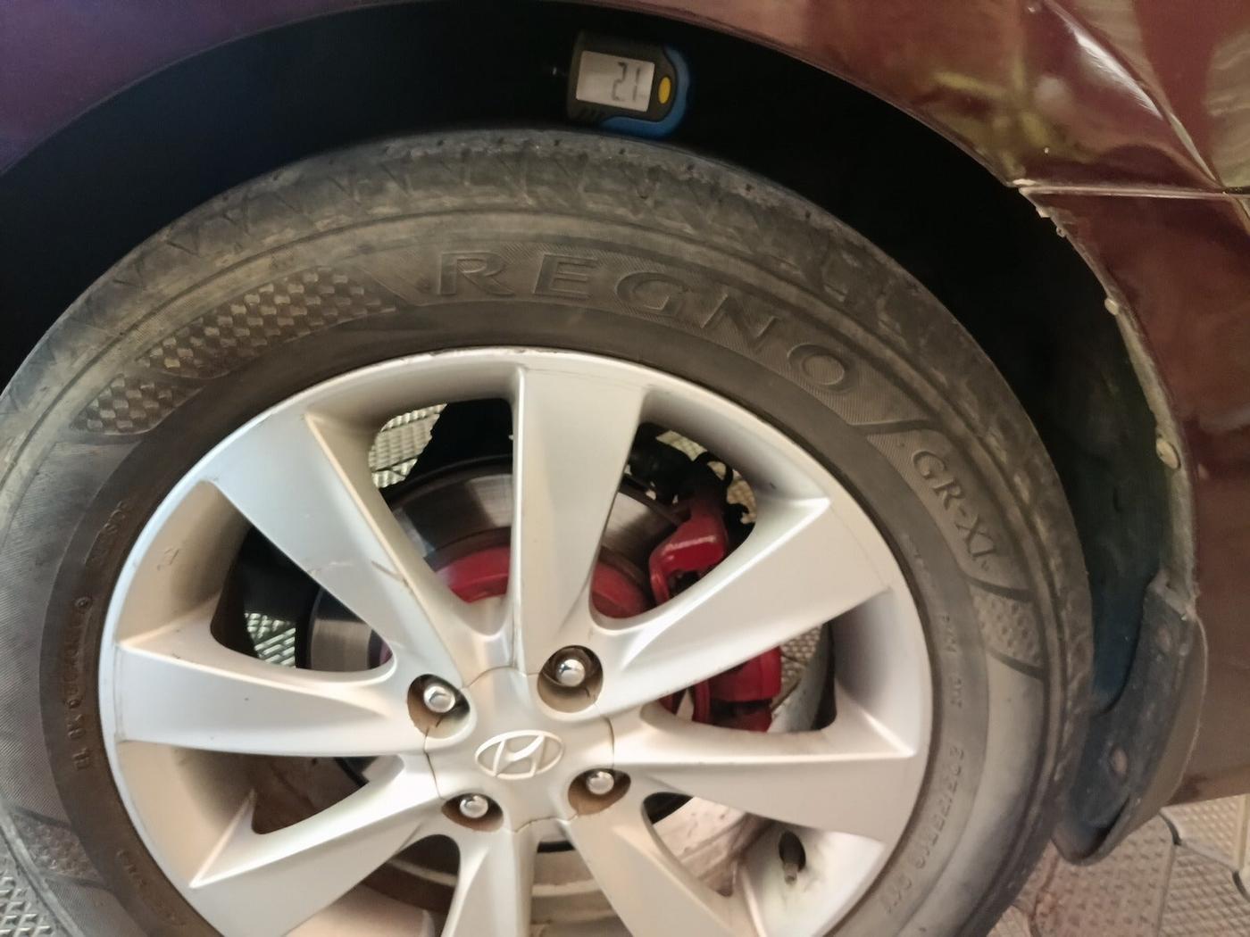 2012 Hyundai Verna FLUIDIC 1.6 CRDI SX OPT, Diesel, Manual, 1,20,543 km, tyre