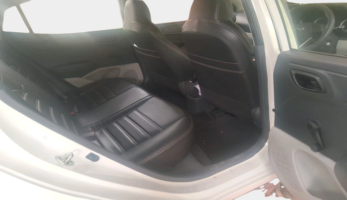 2022 Hyundai GRAND I10 NIOS ERA 1.2 KAPPA VTVT, Petrol, Manual, 11,366 km, interior