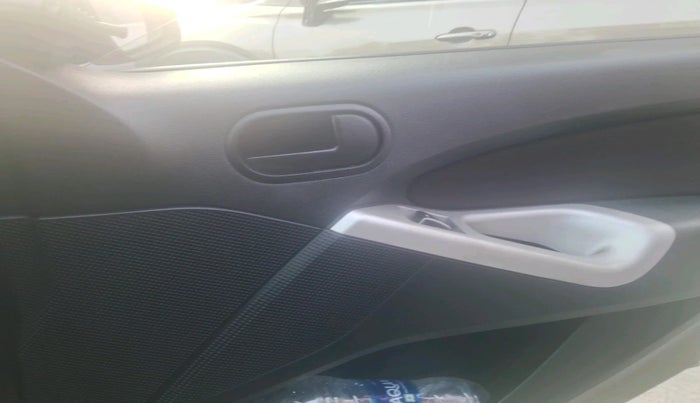 2011 Ford Figo ZXI 1.2 PETROL, Petrol, Manual, 1,15,093 km, interior