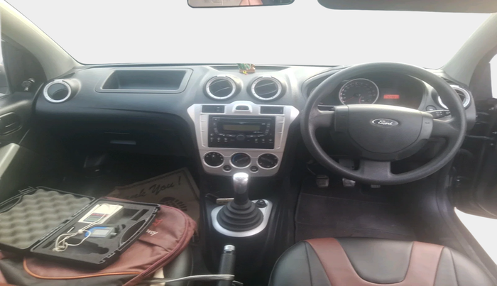 2011 Ford Figo ZXI 1.2 PETROL, Petrol, Manual, 1,15,093 km, interior