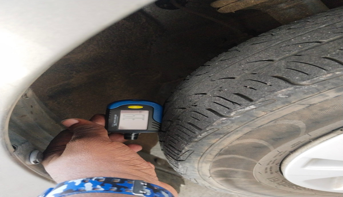 2015 Maruti Wagon R 1.0 LXI, Petrol, Manual, 66,237 km, tyre