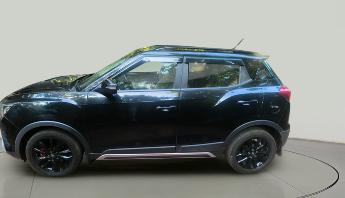 2021 Mahindra XUV300 W8 (O) 1.2 PETROL, Petrol, Manual, 54,482 km, exterior