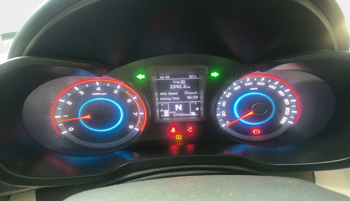 2021 Mahindra XUV300 W8 (O) 1.2 PETROL, Petrol, Manual, 54,482 km, interior