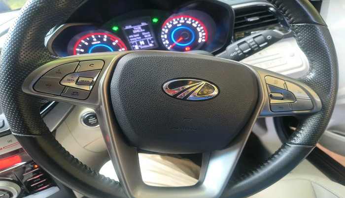 2021 Mahindra XUV300 W8 (O) 1.2 PETROL, Petrol, Manual, 54,482 km, interior