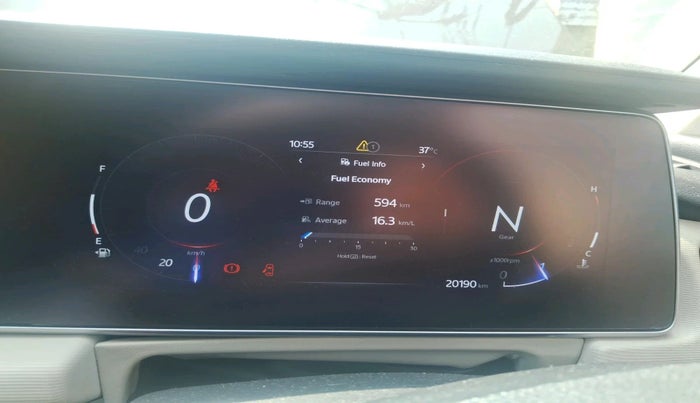 2023 Mahindra XUV700 AX 5 D MT 5 STR, Diesel, Manual, 20,190 km, interior