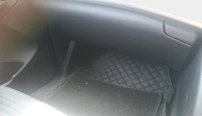 2023 Mahindra XUV700 AX 5 D MT 5 STR, Diesel, Manual, 20,190 km, interior