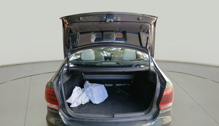 2016 Volkswagen Vento COMFORTLINE 1.2 TSI AT, Petrol, Automatic, 1,21,903 km, exterior