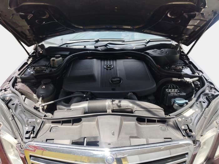 2013 Mercedes Benz E Class E 250 CDI AVANTGARDE, Diesel, Automatic, 1,34,435 km, exterior